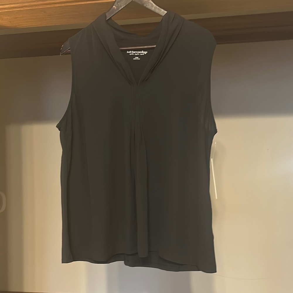 Black Sleeveless Soft Surroundings Top